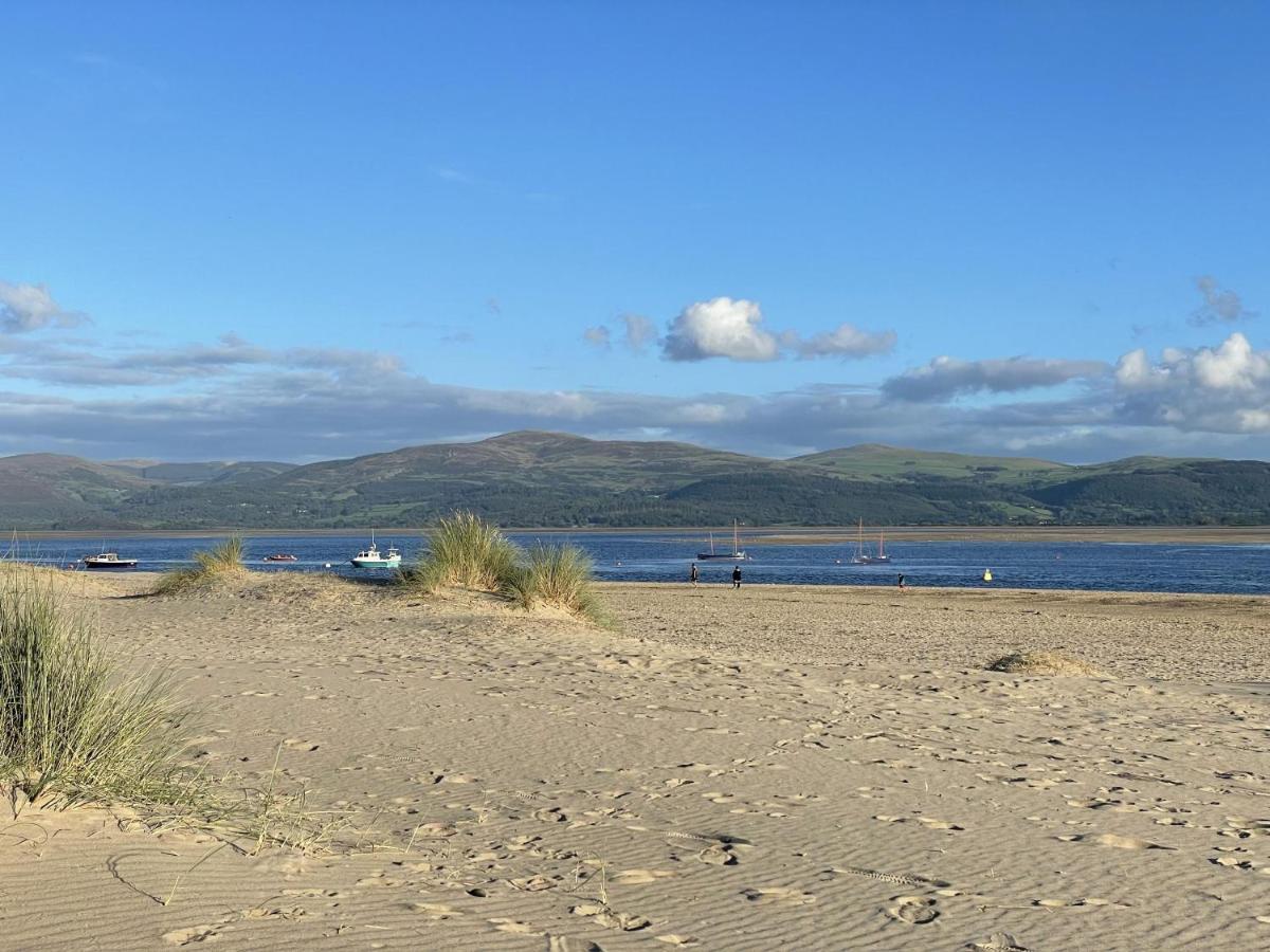 Lovely Seafront 2 Bedroom Apartment 4 Aberdyfi Extérieur photo